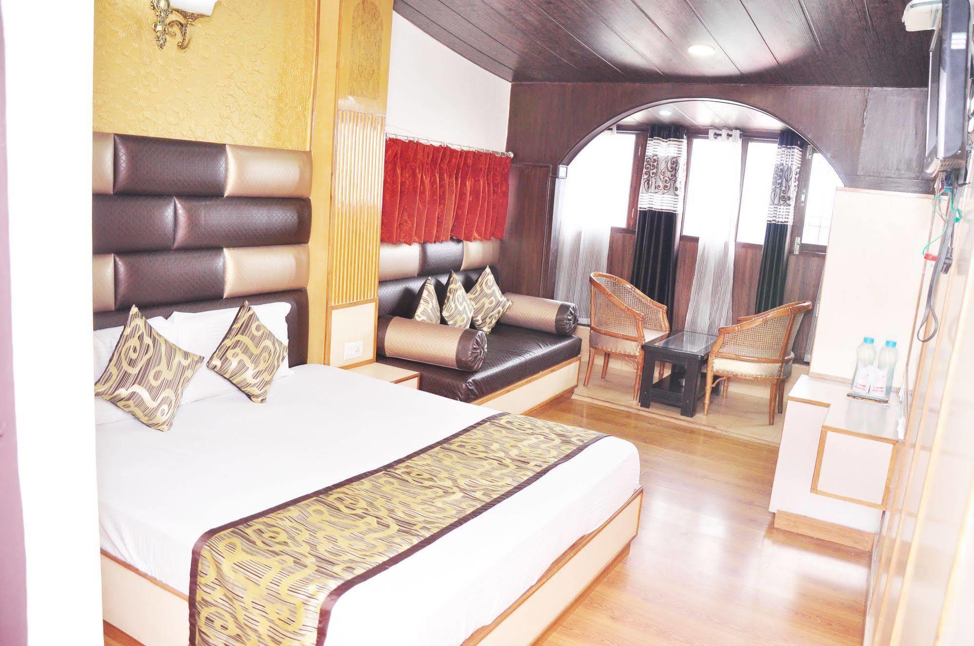 Hotel Sidharath Shimla Eksteriør billede