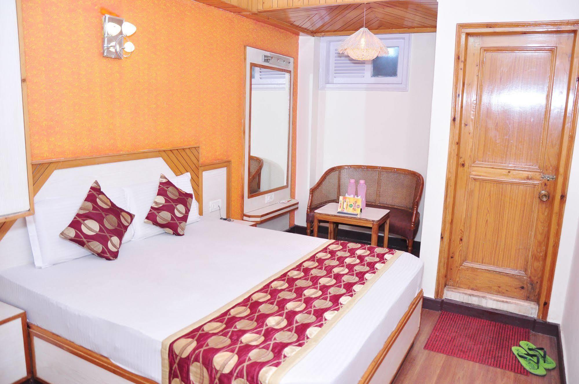 Hotel Sidharath Shimla Eksteriør billede
