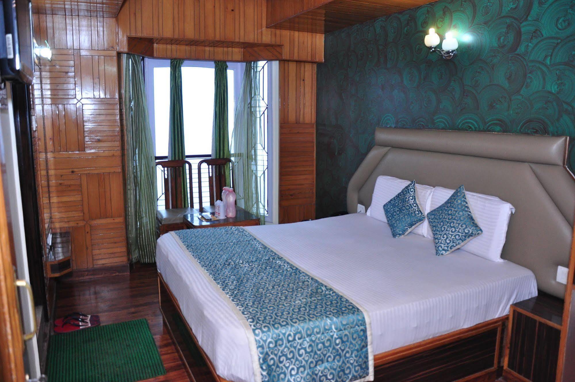 Hotel Sidharath Shimla Eksteriør billede