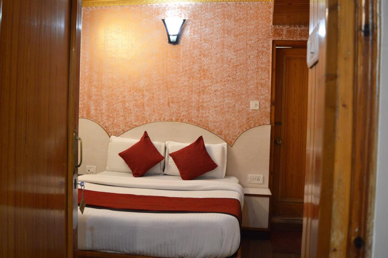 Hotel Sidharath Shimla Eksteriør billede